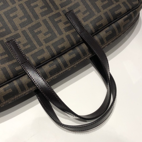 ❤️SOLD❤️🎉HP🎉 FENDI bag FF Business bag - Picture 7 of 13